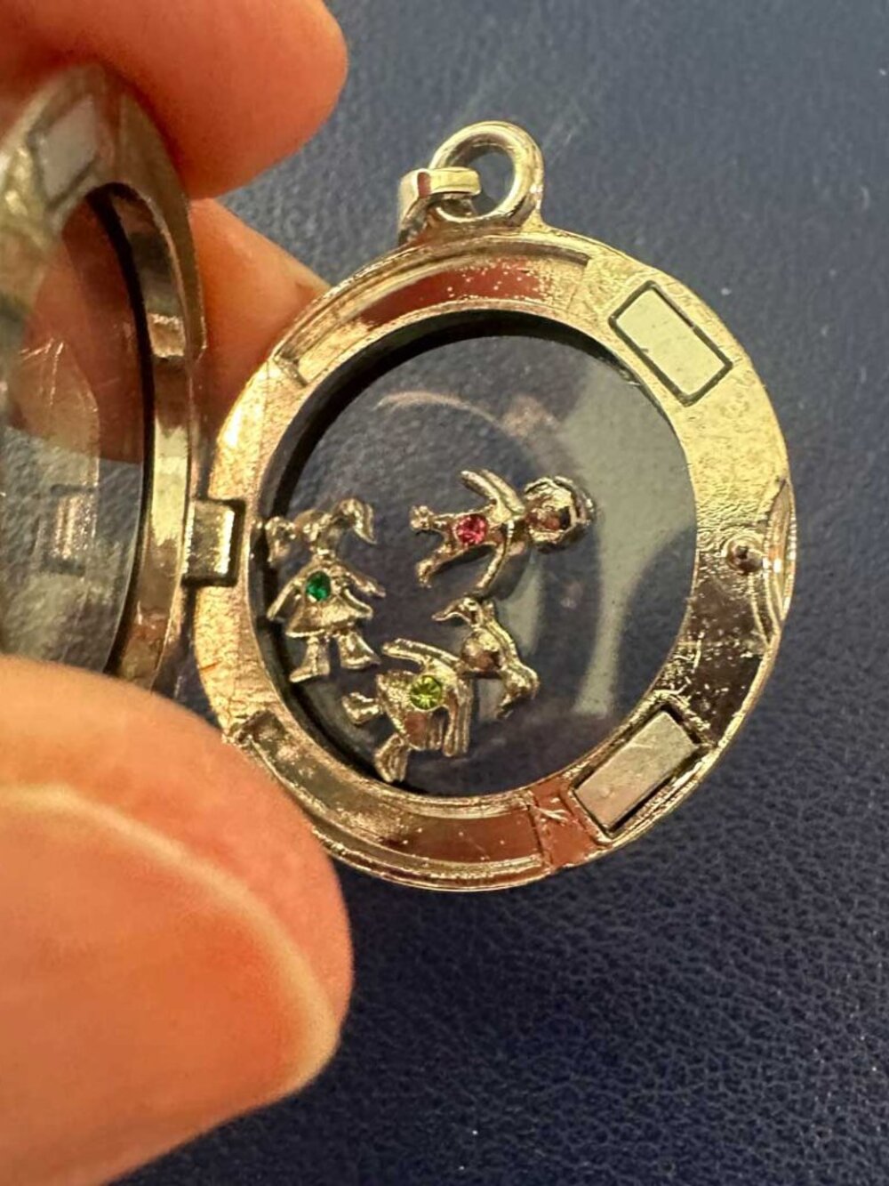 Stainless Steel Pendant Charm with 2 Girls and 1 Boy Charms & Coloured Stones - Picture 3 of 5